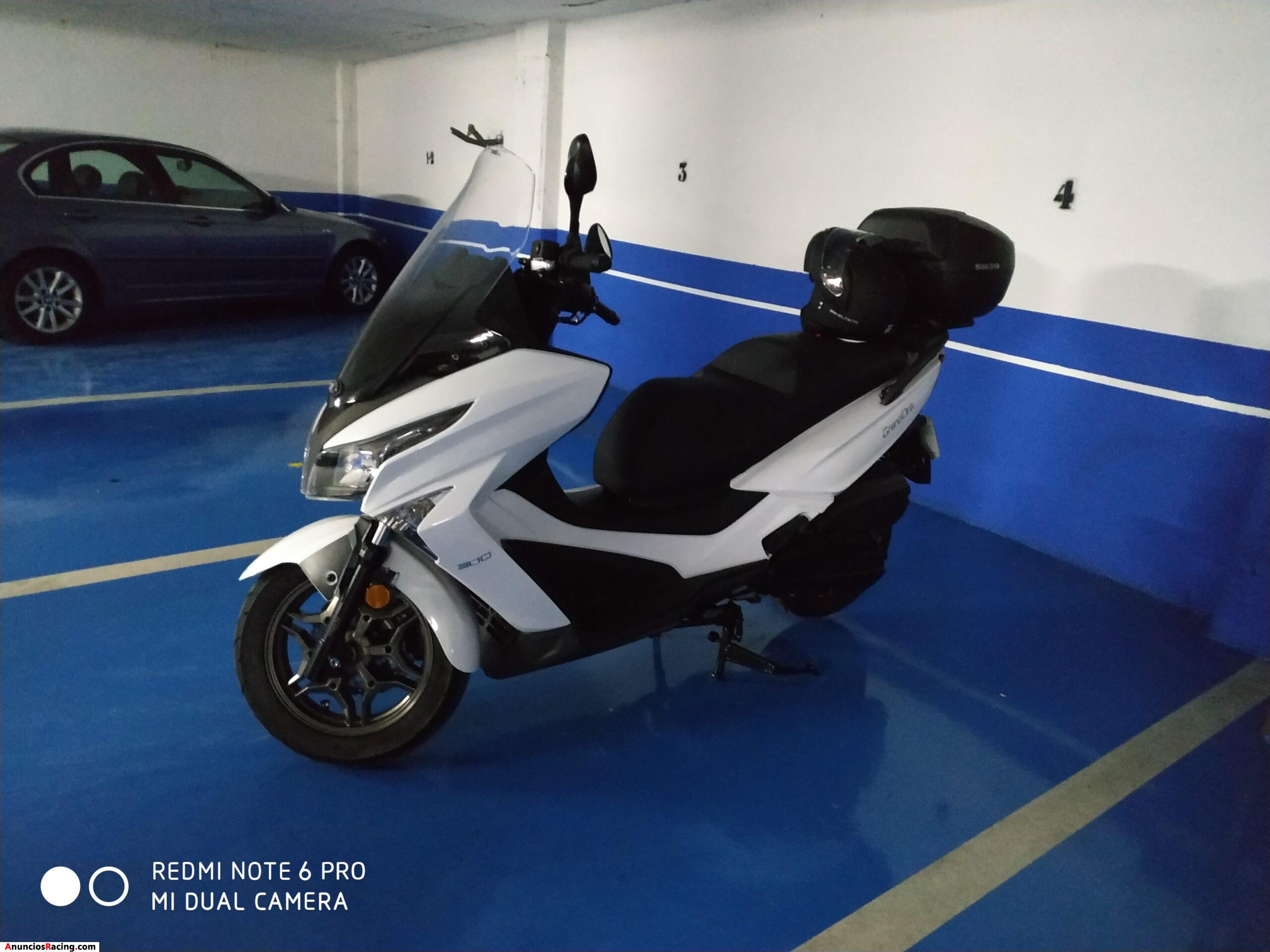kymco grand dink 300, nueva, 349 km.