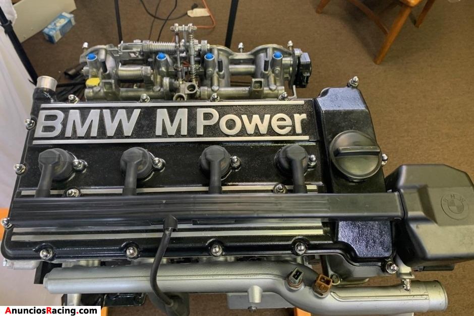 BMW-M3-S14-Engine-01